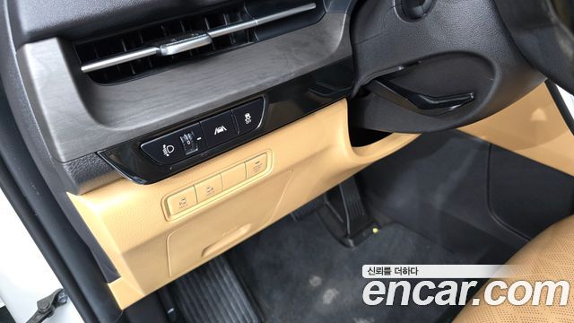 Kia Carnival (IV) Gasoline 9-Seater Prestige 2023 — фото 23