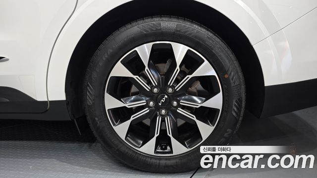 Kia Carnival (IV) Gasoline 9-Seater Prestige 2023 — фото 27