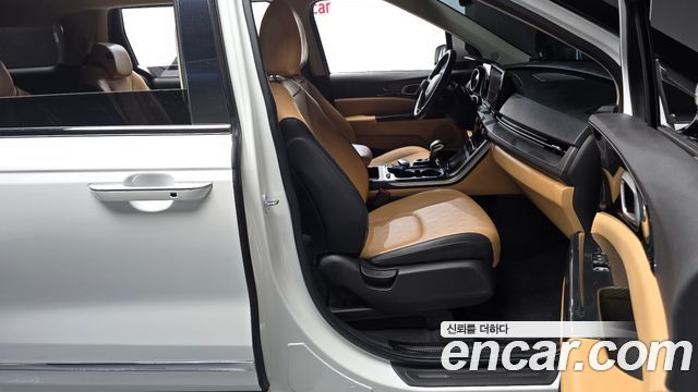 Kia Carnival (IV) Gasoline 9-Seater Prestige 2023 — фото 32