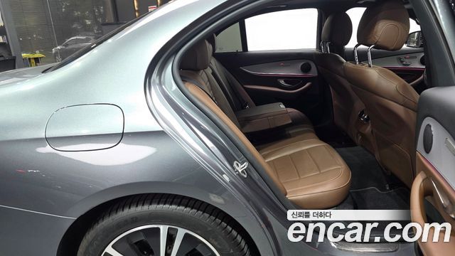 Mercedes-Benz E-Class (W213) E250 Avantgarde 2021 — фото 15