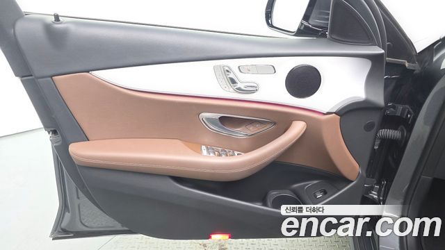 Mercedes-Benz E-Class (W213) E250 Avantgarde 2021 — фото 30