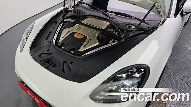 Porsche Panamera (971) 4.0 Turbo 2017 — фото 6
