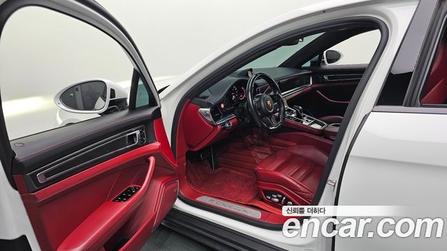 Porsche Panamera (971) 4.0 Turbo 2017 — фото 10