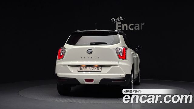 KG Mobility (SsangYong) Tivoli LX 2WD DLX 2015 — фото 4