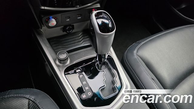 KG Mobility (SsangYong) Tivoli LX 2WD DLX 2015 — фото 9