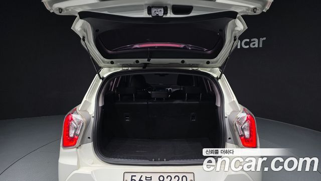 KG Mobility (SsangYong) Tivoli LX 2WD DLX 2015 — фото 20