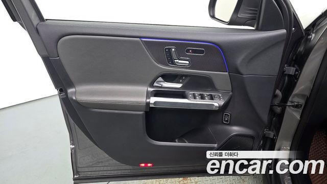 Mercedes-Benz EQB (X243) EQB300 4MATIC Electric Art 2024 — фото 30