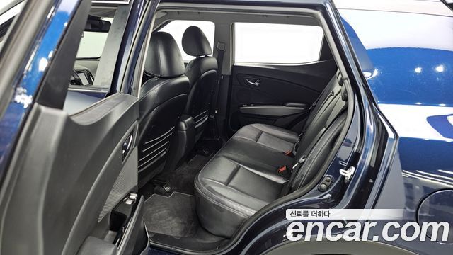 KG Mobility (SsangYong) Tivoli LX 4WD 2017 — фото 11