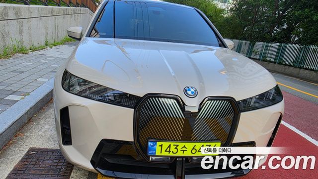 BMW iX xDrive45 M Sport First Edition