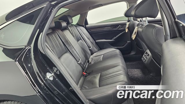 Honda Accord (X) 2.0 Hybrid Touring 2021 — фото 11