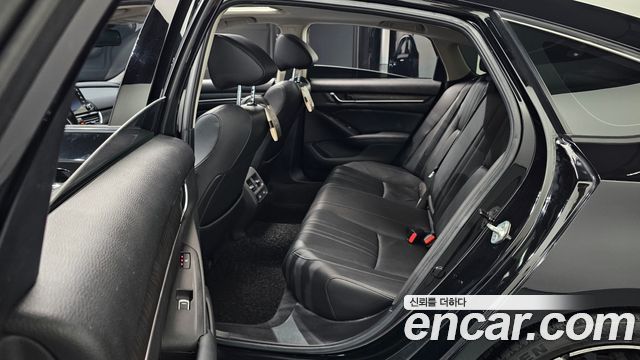 Honda Accord (X) 2.0 Hybrid Touring 2021 — фото 12