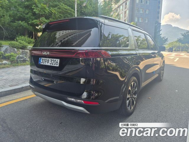 Kia Carnival (IV) Diesel 9-Seater Prestige 2023 — фото 4