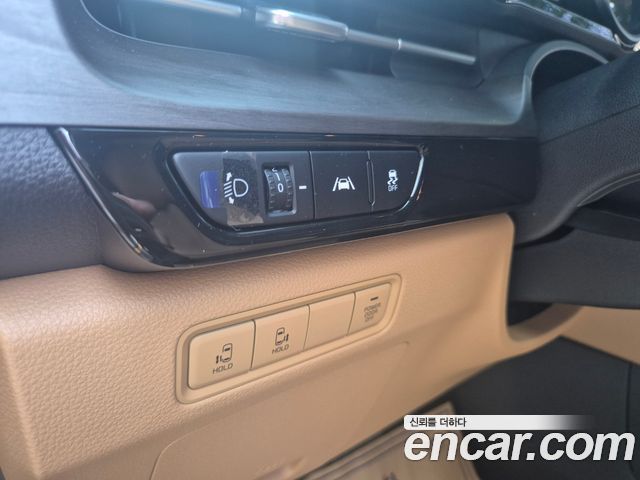 Kia Carnival (IV) Diesel 9-Seater Prestige 2023 — фото 8