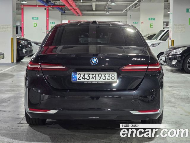 BMW 5 Series (G60) 530e 2025 — фото 3