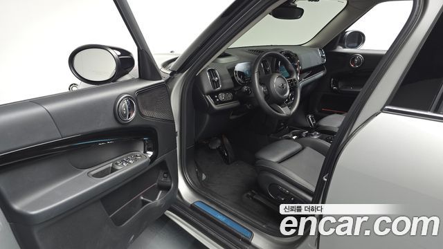 MINI Cooper Countryman Classic 2nd 2024 — фото 10