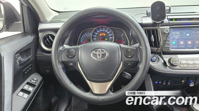 Toyota RAV4 2.5 2WD 4th 2015 — фото 14