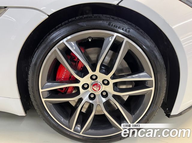 Jaguar F-TYPE P380 R-Dynamic Coupe X152 2019 — фото 10