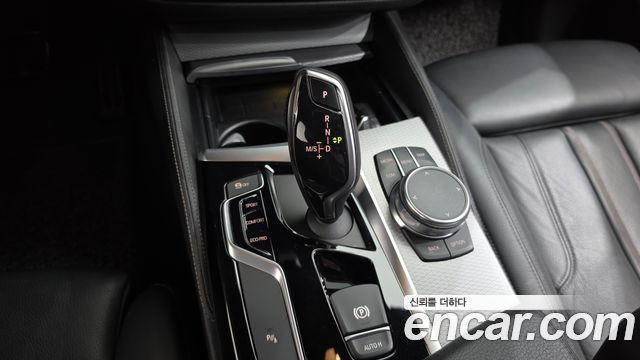 BMW 5 Series (G30) 530i xDrive M Sport Package 2018 — фото 9