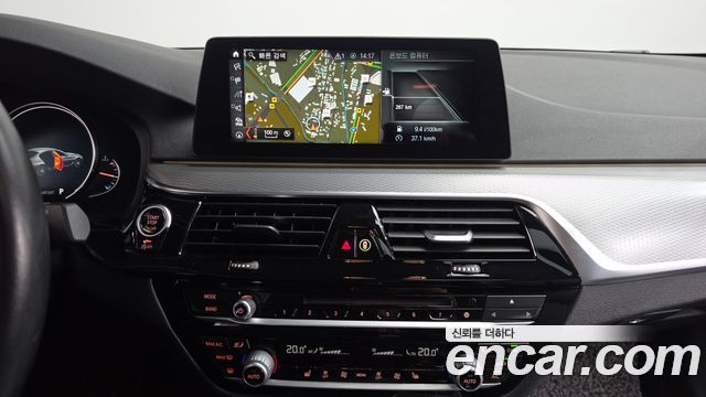 BMW 5 Series (G30) 530i xDrive M Sport Package 2018 — фото 13