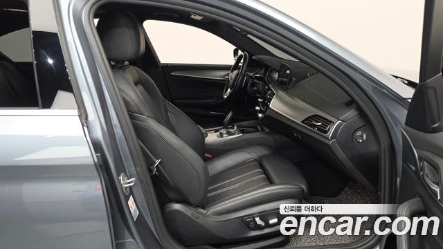 BMW 5 Series (G30) 530i xDrive M Sport Package 2018 — фото 26