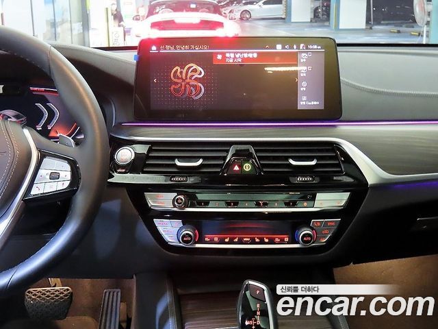 BMW 6 Series GT (G32) 630i xDrive Luxury 2022 — фото 9