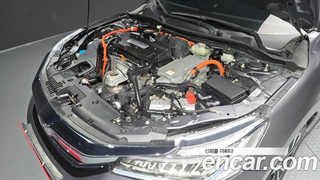 Honda Accord 2.0 Hybrid 9th 2017 — фото 6