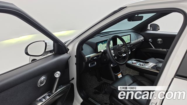 Genesis GV60 Standard 2022 — фото 10