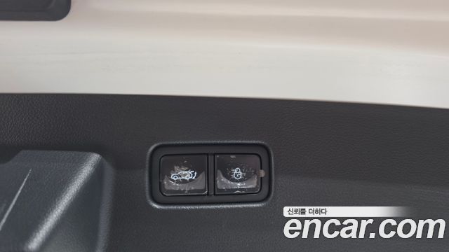 Genesis GV60 Standard 2022 — фото 17