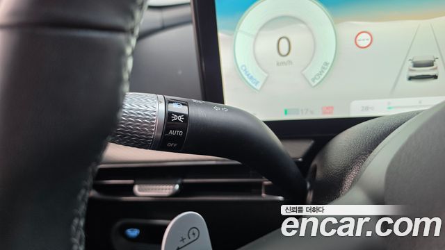 Genesis GV60 Standard 2022 — фото 30