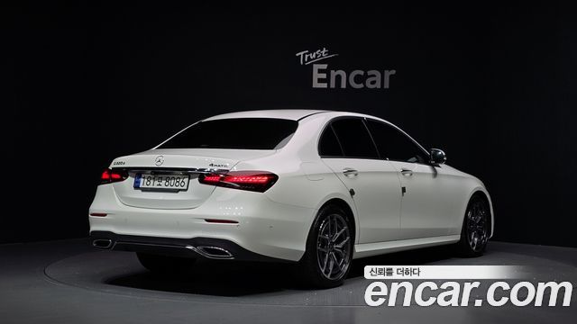 Mercedes-Benz E-Class (W213) E220d 4MATIC AMG Line 2023 — фото 2