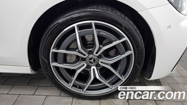 Mercedes-Benz E-Class (W213) E220d 4MATIC AMG Line 2023 — фото 21