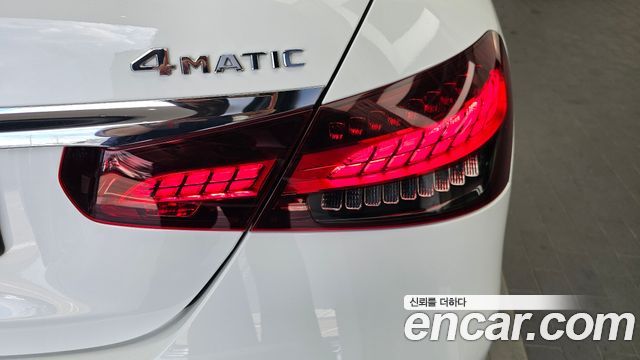 Mercedes-Benz E-Class (W213) E220d 4MATIC AMG Line 2023 — фото 23