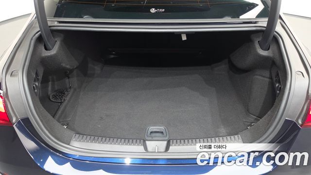 Mercedes-Benz E-Class (W214) E300 4MATIC Exclusive 2024 — фото 18