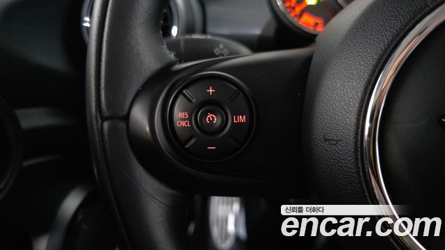 MINI Cooper 5Door Standard 3rd 2021 — фото 18