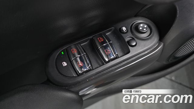 MINI Cooper 5Door Standard 3rd 2021 — фото 28