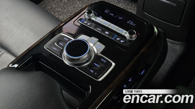 Genesis G90 3.8 AWD Luxury 2021 — фото 19