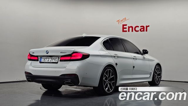 BMW 5 Series (G30) 530i xDrive M Sport Package 2023 — фото 2