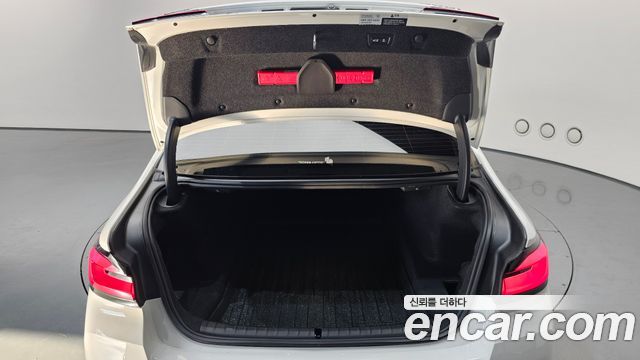 BMW 5 Series (G30) 530i xDrive M Sport Package 2023 — фото 17