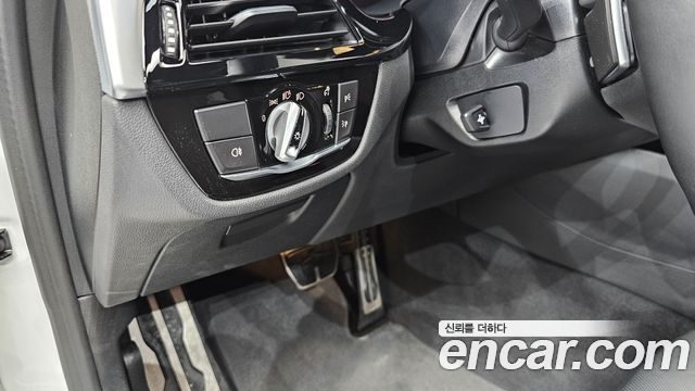 BMW 5 Series (G30) 530i xDrive M Sport Package 2023 — фото 19
