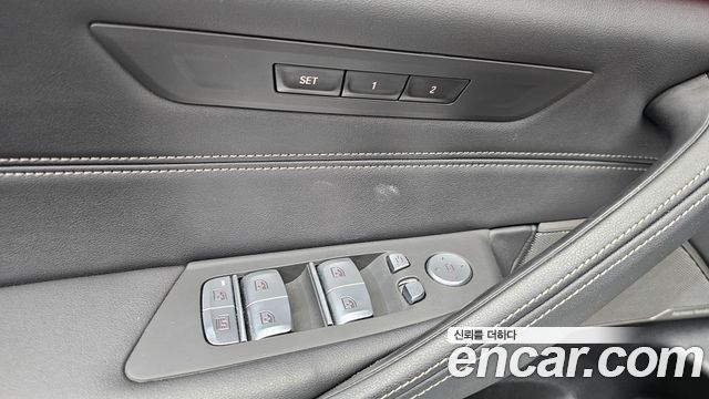 BMW 5 Series (G30) 530i xDrive M Sport Package 2023 — фото 27