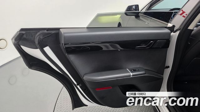 Hyundai Grandeur Hybrid (GN7) Premium 2023 — фото 31