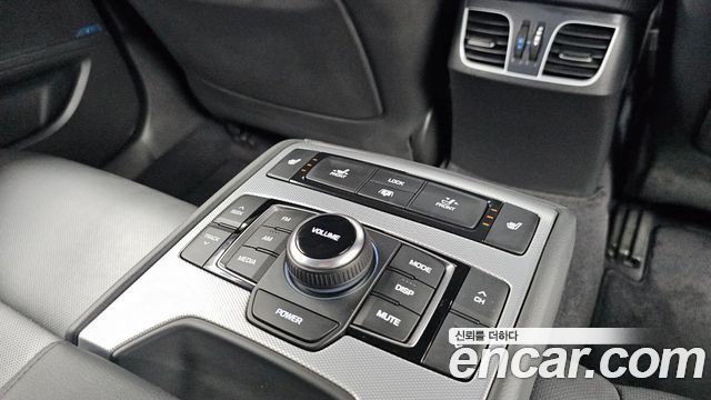 Genesis G80 3.3 GDI AWD Premium Luxury 2018 — фото 19