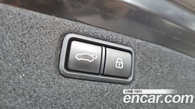 Genesis G80 3.3 GDI AWD Premium Luxury 2018 — фото 27