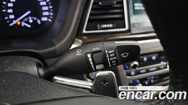 Genesis G80 3.3 GDI AWD Premium Luxury 2018 — фото 29