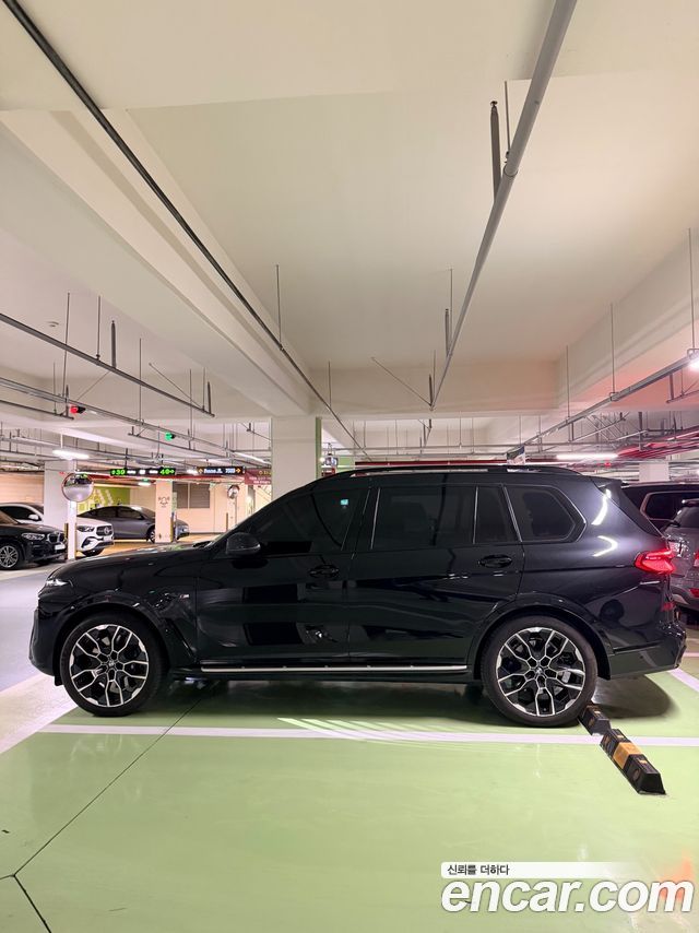 BMW X7 (G07) xDrive 40i M Sport 7STR 2025 — фото 15