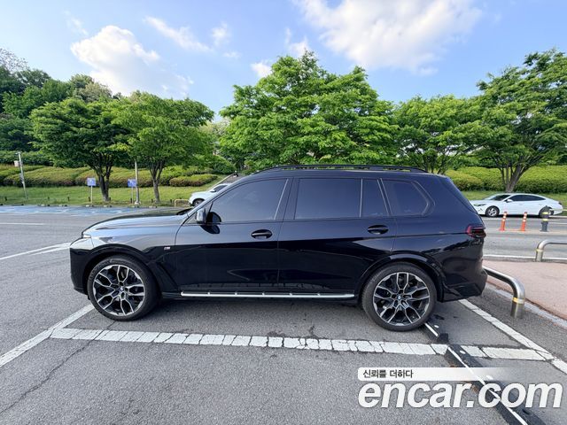 BMW X7 (G07) xDrive 40i M Sport 7STR 2025 — фото 24