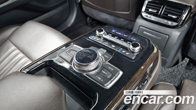 Genesis EQ900 3.8 GDI Luxury 2018 — фото 19