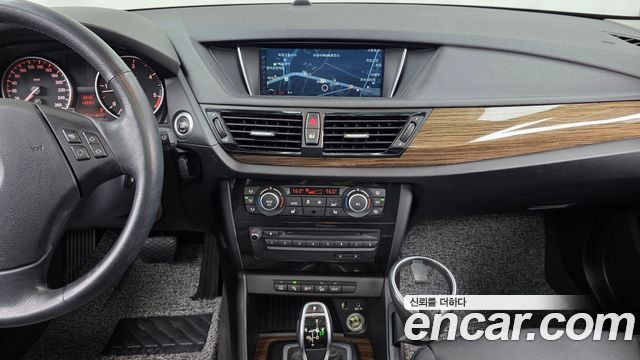 BMW X1 (E84) xDrive 18d 2014 — фото 14
