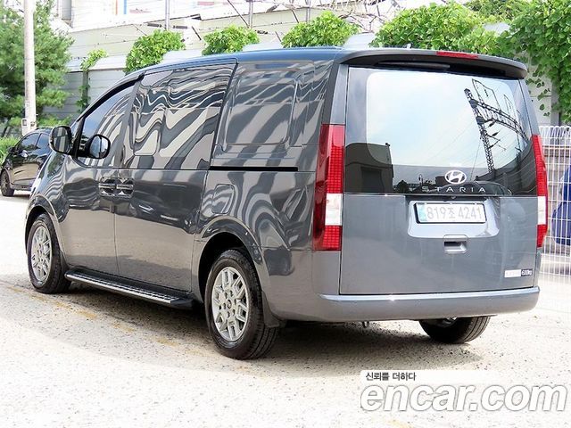 Hyundai Staria L3.5 Cargo 5-Seater Modern 2025 — фото 3
