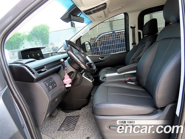 Hyundai Staria L3.5 Cargo 5-Seater Modern 2025 — фото 5